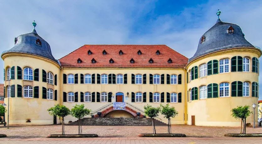 Schloss Bad Bergzabern, Germany